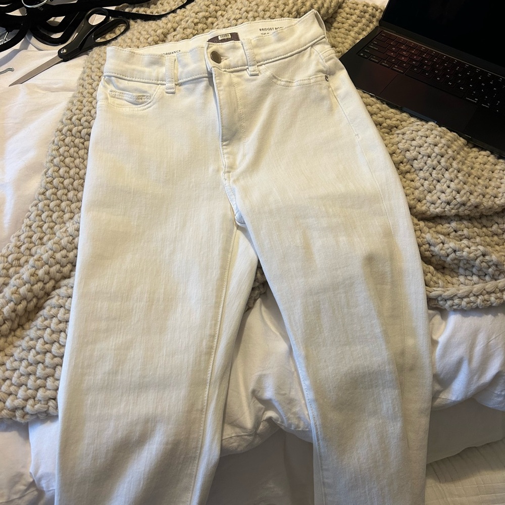 DL1961 white jeans